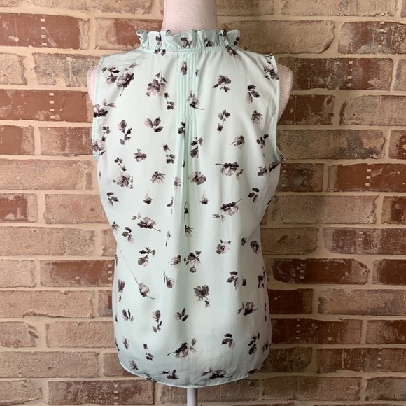 Sioni Mint Green Floral Short Sleeve V-Neck High Low Ruffle Neck Top Size Medium - Picture 3 of 5